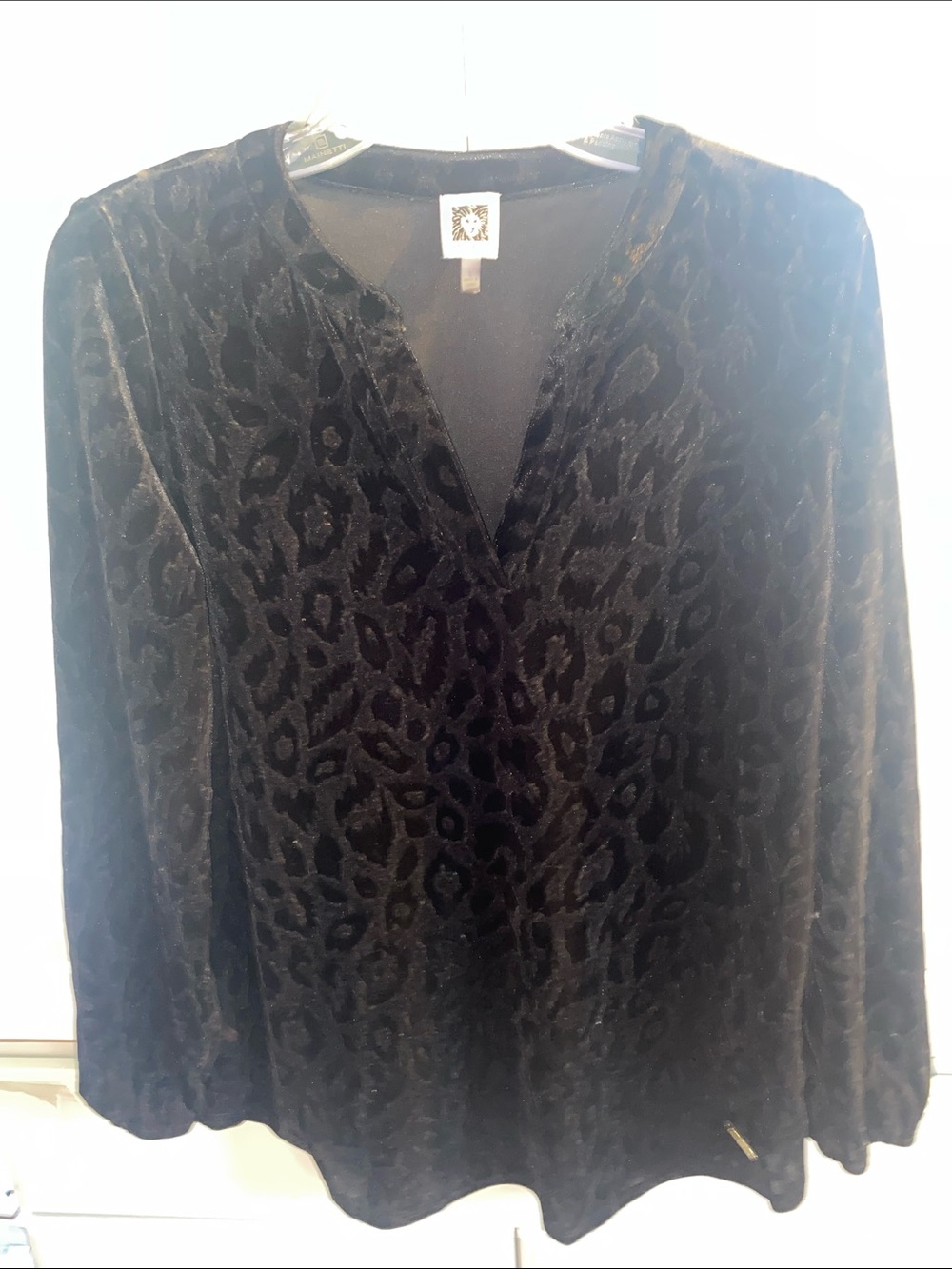 Anne Klein Black Velvet Leopard Print V-Neck Blouse